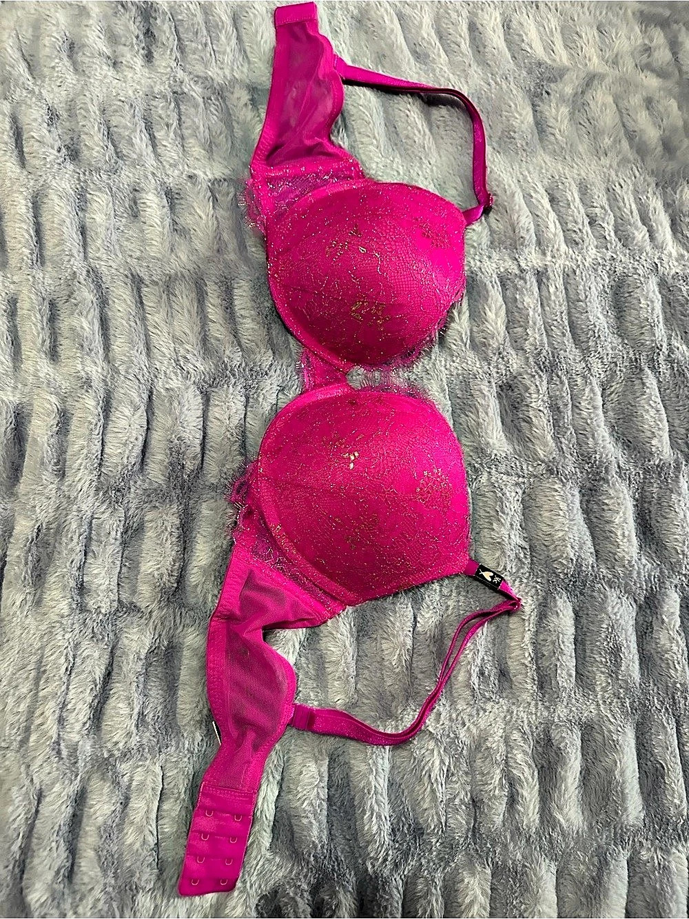 Victoria's Secret Pink Lace Bra Size 32B Like New
